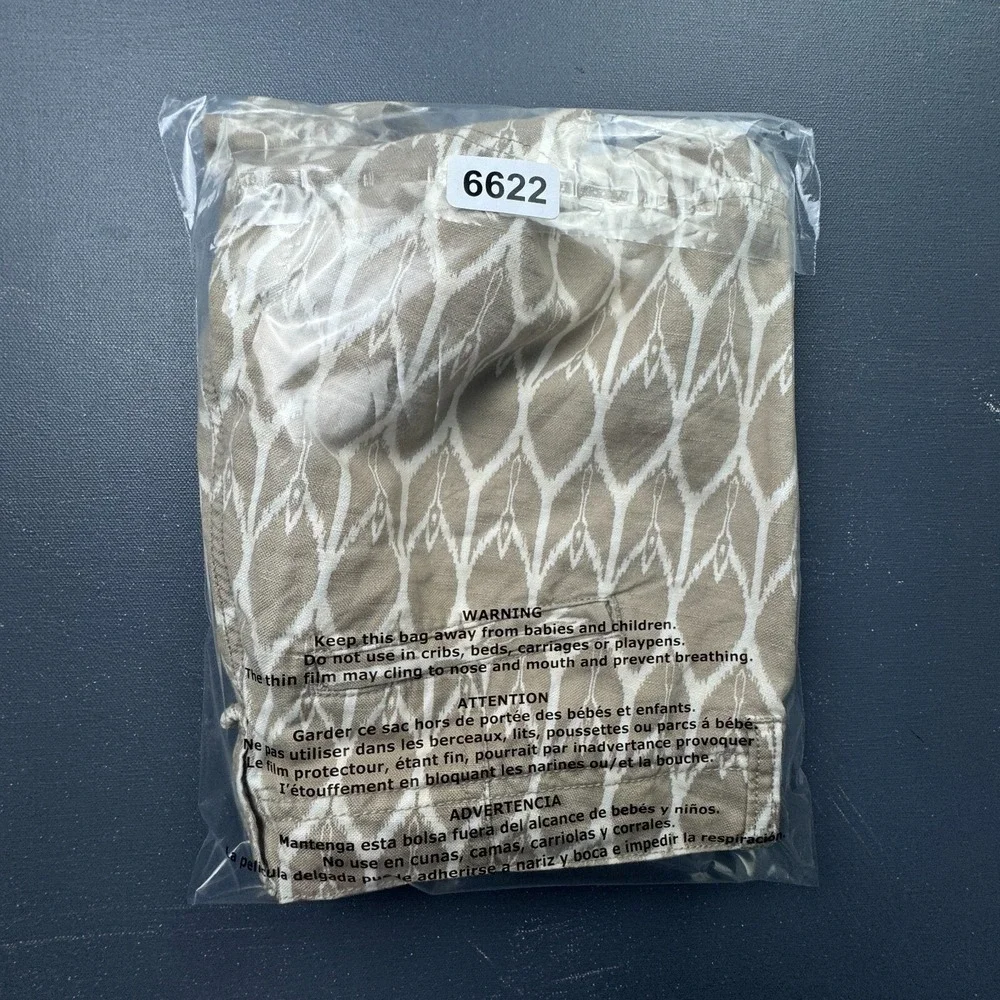 The North Face Women's Size 4 Beige Hiking Shorts Geometric Print Outdoor Trail